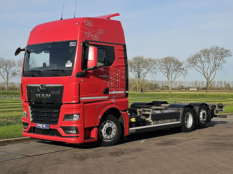 MAN 26.510 TGX GX 6X2 INTARDER - Konteinerveduk/ Tõstukiga veoauto: pilt 2 MAN 26.510 TGX GX 6X2 INTARDER - Konteinerveduk/ Tõstukiga veoauto: pilt 2