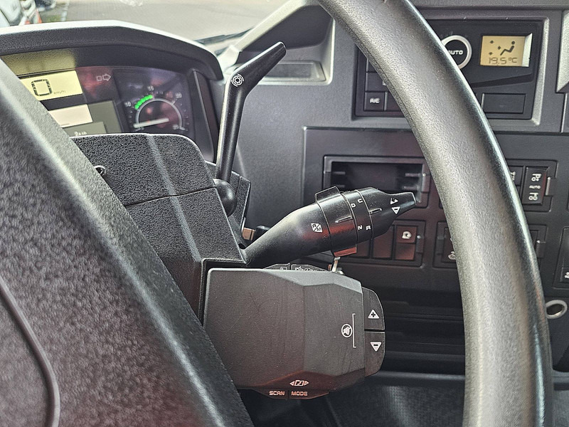 Madelveok/ Platvormveok, Kraanaga veoauto Renault C 430 HIAB 228 E5: pilt 13