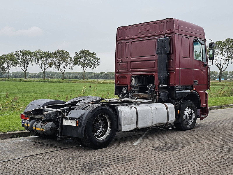 DAF XF 95.380 SPACECAB EURO 2 - Sadulveok: pilt 3 DAF XF 95.380 SPACECAB EURO 2 - Sadulveok: pilt 3