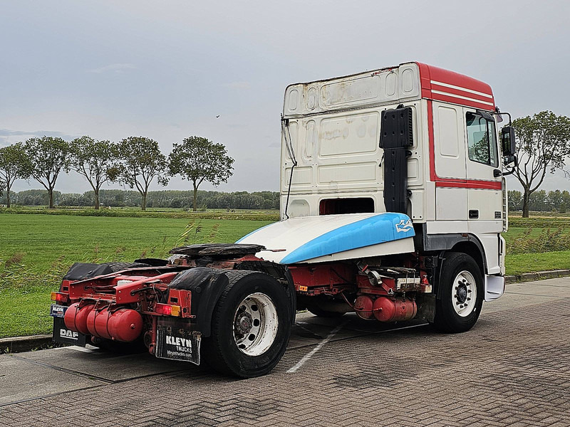 DAF XF 95.380 SPACECAB EURO 2 - Sadulveok: pilt 3 DAF XF 95.380 SPACECAB EURO 2 - Sadulveok: pilt 3