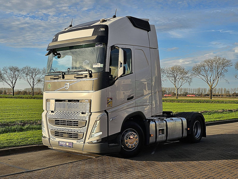 Volvo FH 500 XL LED I-PARK-COOL - Sadulveok: pilt 2 Volvo FH 500 XL LED I-PARK-COOL - Sadulveok: pilt 2