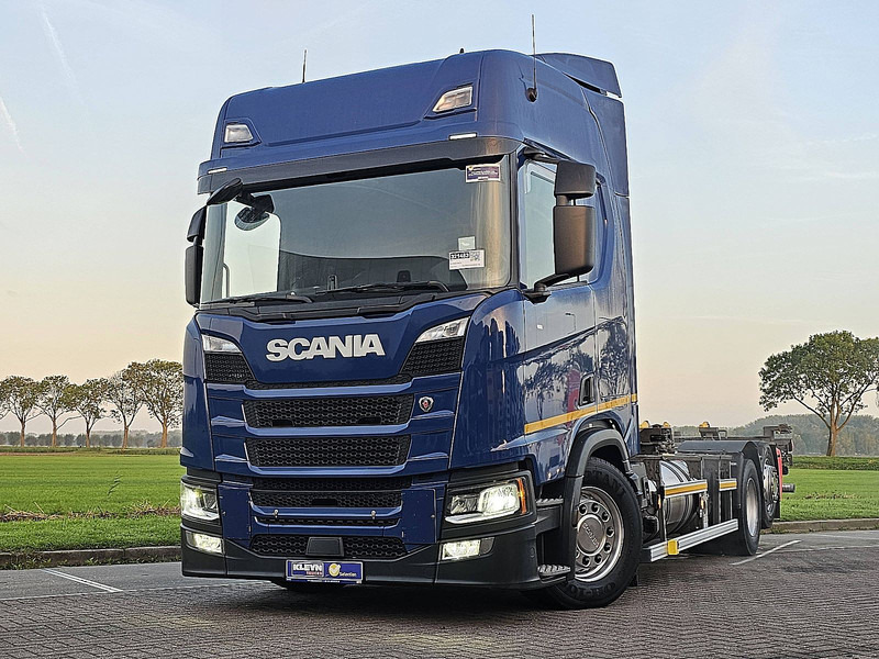Scania R410 LNG - Konteinerveduk/ Tõstukiga veoauto: pilt 1 Scania R410 LNG - Konteinerveduk/ Tõstukiga veoauto: pilt 1