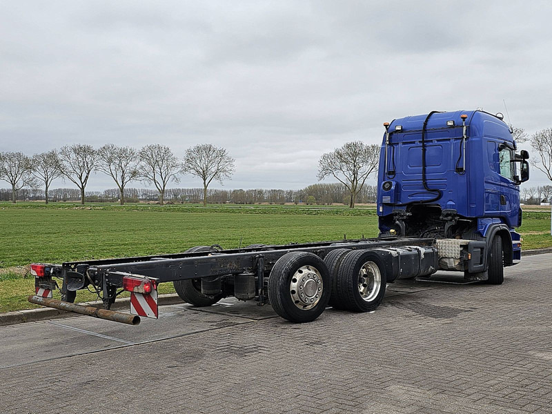 Scania R440 6X2*4 MANUAL RETARDE - Kabiinišassiiga veoauto: pilt 3 Scania R440 6X2*4 MANUAL RETARDE - Kabiinišassiiga veoauto: pilt 3