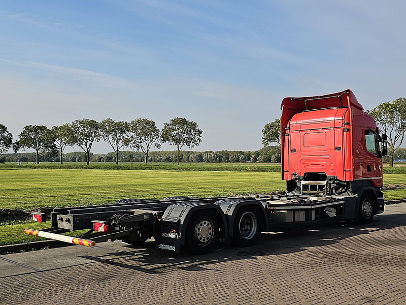 Scania R450 HL 6X2*4 RET. CROWN - Konteinerveduk/ Tõstukiga veoauto: pilt 3 Scania R450 HL 6X2*4 RET. CROWN - Konteinerveduk/ Tõstukiga veoauto: pilt 3
