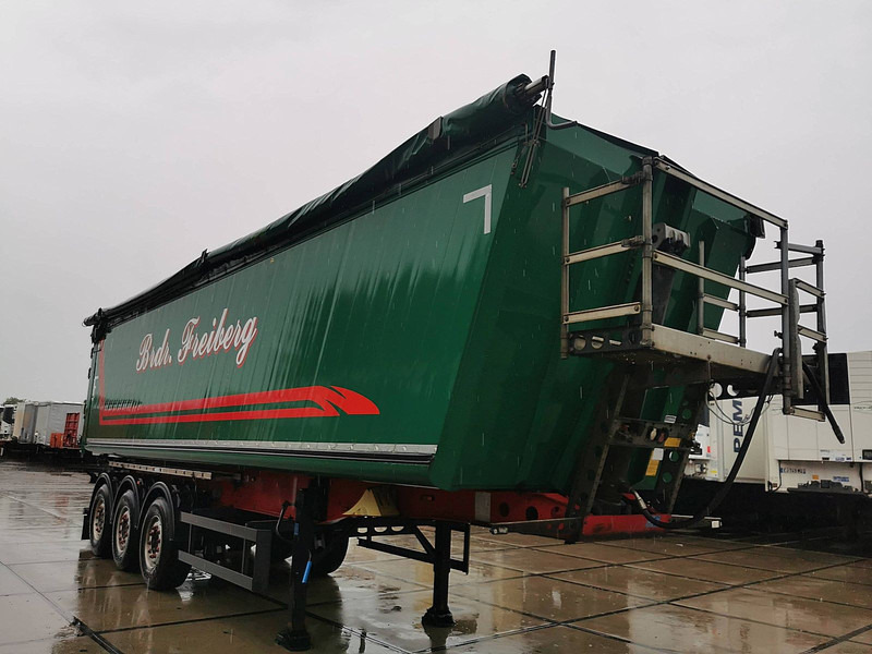 Schmitz Cargobull SKI 50M3 ALU DOORS - Kallur-poolhaagis: pilt 3 Schmitz Cargobull SKI 50M3 ALU DOORS - Kallur-poolhaagis: pilt 3