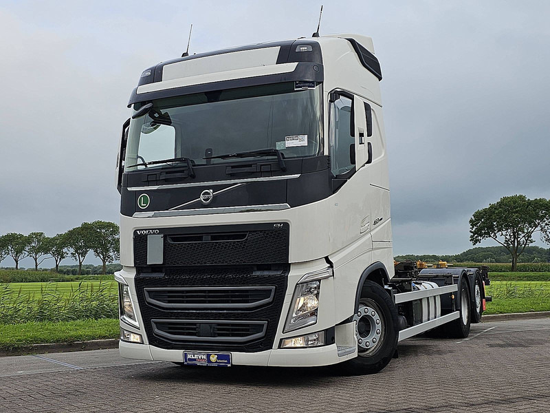 Volvo FH 460 6X2*4 STEER AXLE - Konteinerveduk/ Tõstukiga veoauto: pilt 1 Volvo FH 460 6X2*4 STEER AXLE - Konteinerveduk/ Tõstukiga veoauto: pilt 1