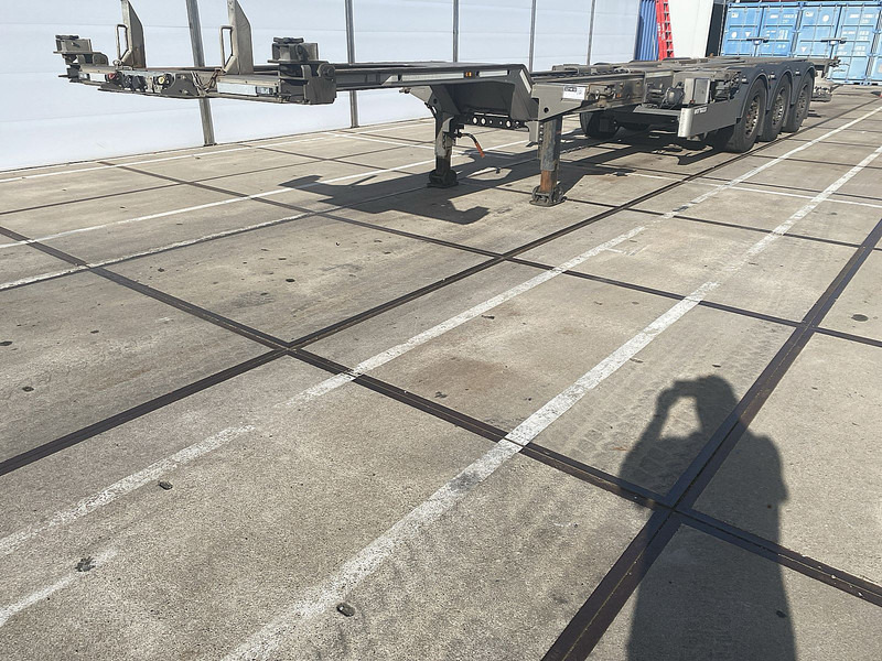 WEB TRAILER LPRS24 LANG MULTI SAF LIFT AXLE - Konteinerveduk/ Tõstukiga poolhaagis: pilt 1 WEB TRAILER LPRS24 LANG MULTI SAF LIFT AXLE - Konteinerveduk/ Tõstukiga poolhaagis: pilt 1