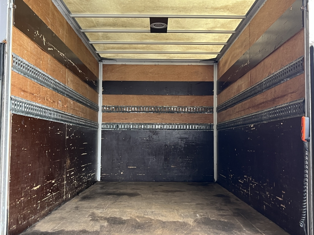 Iveco Daily 35C18 3.0 Euro4 Tempomat 4,15m Koffer+ LBW - Tarbesõiduk furgoon: pilt 2 Iveco Daily 35C18 3.0 Euro4 Tempomat 4,15m Koffer+ LBW - Tarbesõiduk furgoon: pilt 2