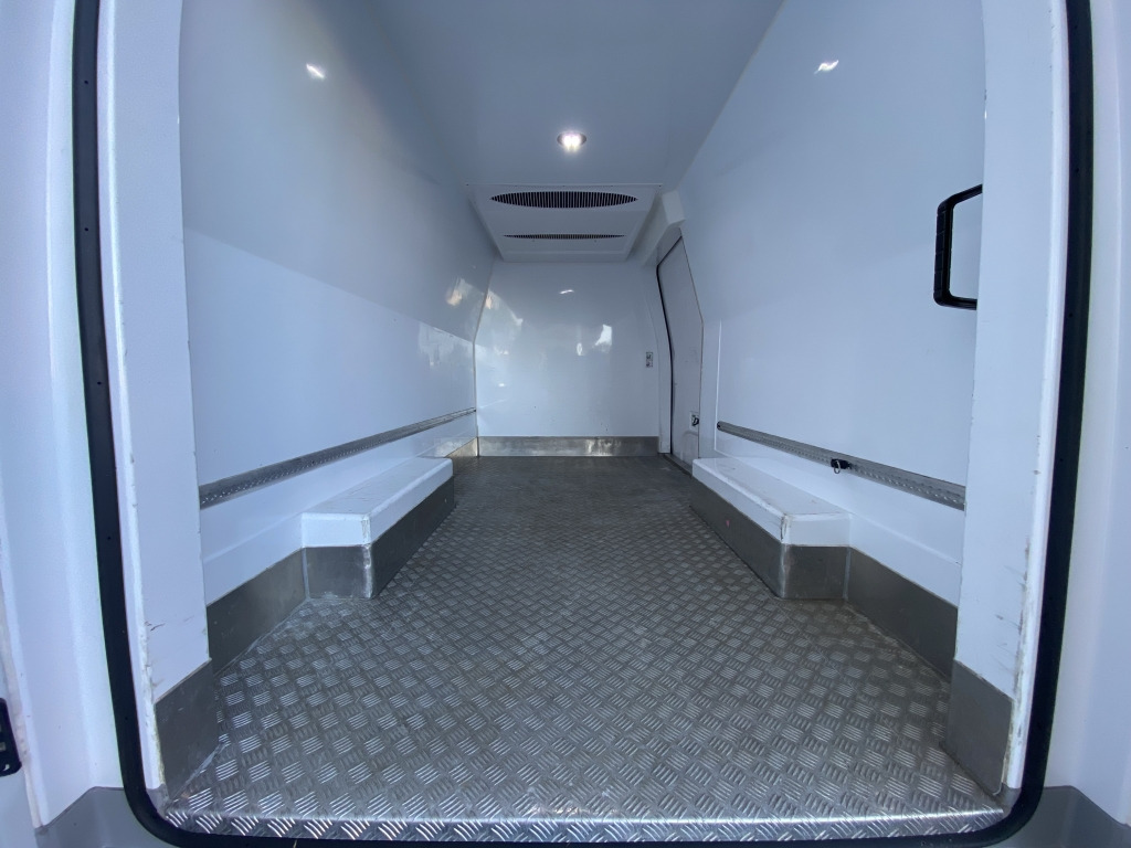Iveco Daily 35S14 Hi-Matic Klimaautom. Kerstner 206 RA - Tarbesõiduk külmik: pilt 5 Iveco Daily 35S14 Hi-Matic Klimaautom. Kerstner 206 RA - Tarbesõiduk külmik: pilt 5