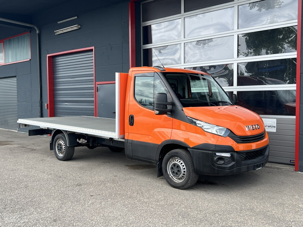 Iveco Daily 35S14 MAXI 4,35m Plattform Klima Kamera - Madelauto: pilt 1 Iveco Daily 35S14 MAXI 4,35m Plattform Klima Kamera - Madelauto: pilt 1
