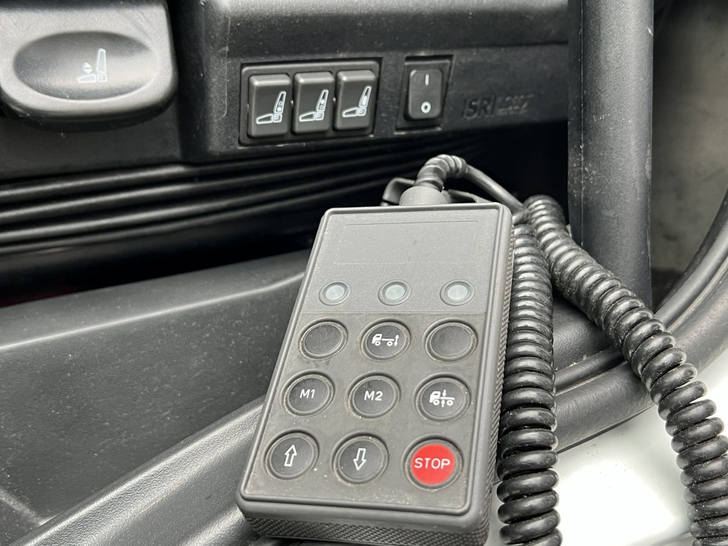 Iveco EuroCargo ML160E28 MitsubTU85 Tiefkühl 7,6m LBW - Külmutiga veoauto: pilt 3 Iveco EuroCargo ML160E28 MitsubTU85 Tiefkühl 7,6m LBW - Külmutiga veoauto: pilt 3