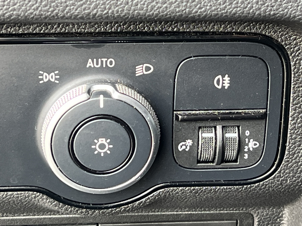 Mercedes-Benz Citan 110 CDI Standard Klima Scheckheftgepflegt - Väike kaubik: pilt 2 Mercedes-Benz Citan 110 CDI Standard Klima Scheckheftgepflegt - Väike kaubik: pilt 2