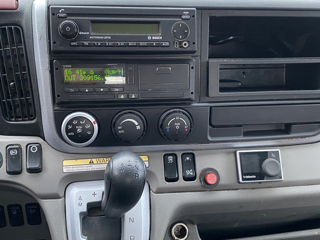 Mitsubishi Fuso Canter 9C18 5,8mEuro6d Klima GetriebeDefekt - Kabiinišassiiga veoauto: pilt 2 Mitsubishi Fuso Canter 9C18 5,8mEuro6d Klima GetriebeDefekt - Kabiinišassiiga veoauto: pilt 2