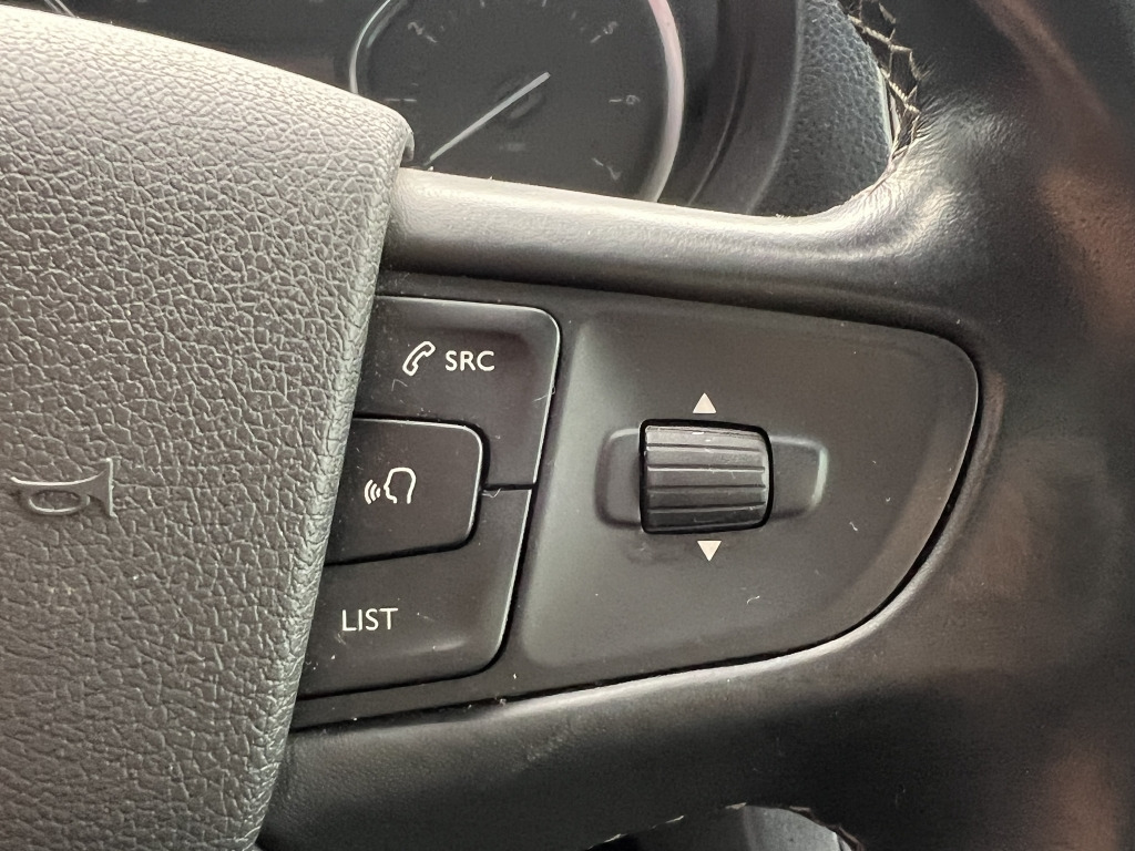 Auto Opel zafira life L3 Head-Up Panorama 8-Sitzer Massage: pilt 14