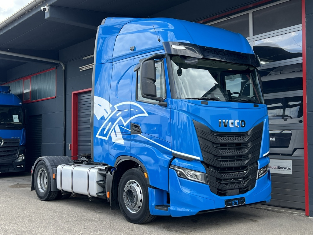 Iveco S-WAY AS440S48 Stralis Intarder 2x Kühlschrank - Sadulveok: pilt 1 Iveco S-WAY AS440S48 Stralis Intarder 2x Kühlschrank - Sadulveok: pilt 1