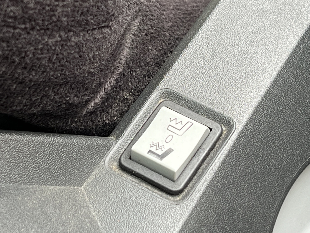 Mercedes-Benz Actros 1841 MP2 Klima Retarder Kühlbox EPS+Pedal - Sadulveok: pilt 4 Mercedes-Benz Actros 1841 MP2 Klima Retarder Kühlbox EPS+Pedal - Sadulveok: pilt 4
