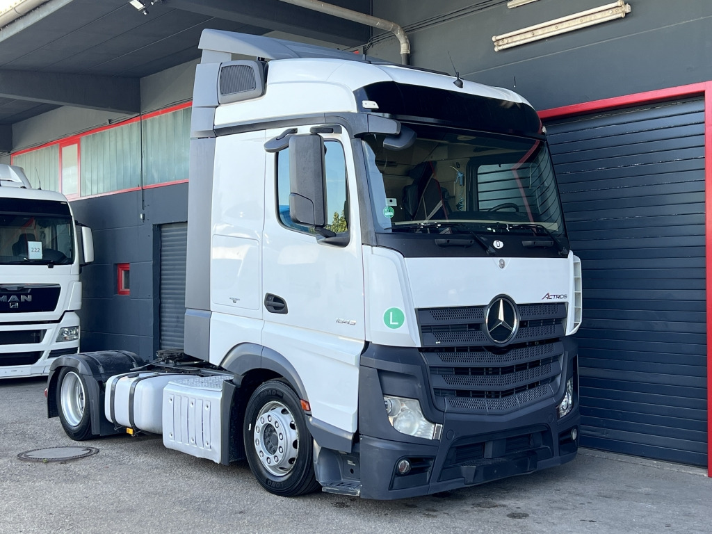 Mercedes-Benz Actros 1843 Euro6 Klimaanlage Motorbremse 2xTank - Sadulveok: pilt 1 Mercedes-Benz Actros 1843 Euro6 Klimaanlage Motorbremse 2xTank - Sadulveok: pilt 1