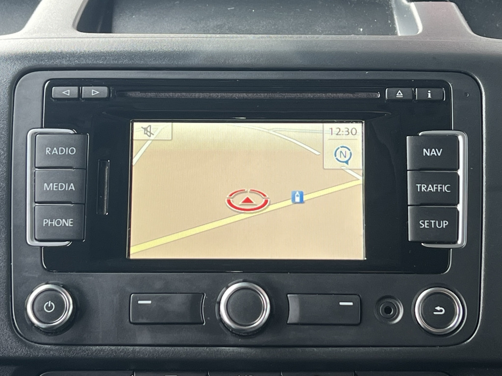 VW T5 Kombi 2,0 TDI BlueMotion Klima 9-Sitzer - Auto: pilt 3 VW T5 Kombi 2,0 TDI BlueMotion Klima 9-Sitzer - Auto: pilt 3