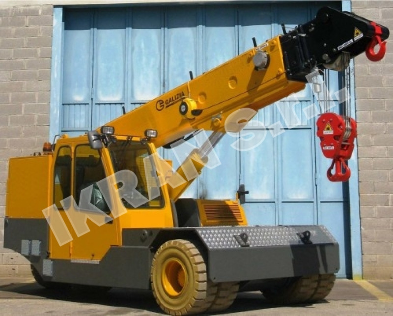 Galizia GF300 - Autokraana: pilt 1 Galizia GF300 - Autokraana: pilt 1