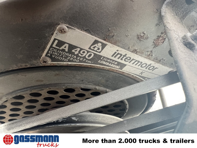 Hako V 490 mit Schneeschild und Ketten - Munitsipaaltraktor: pilt 4 Hako V 490 mit Schneeschild und Ketten - Munitsipaaltraktor: pilt 4