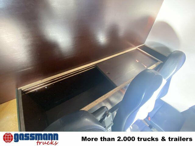 Iveco Daily 35S12 2,3 HPI 4x2, 8 Sitzplätze - Meeskonnaauto: pilt 4 Iveco Daily 35S12 2,3 HPI 4x2, 8 Sitzplätze - Meeskonnaauto: pilt 4