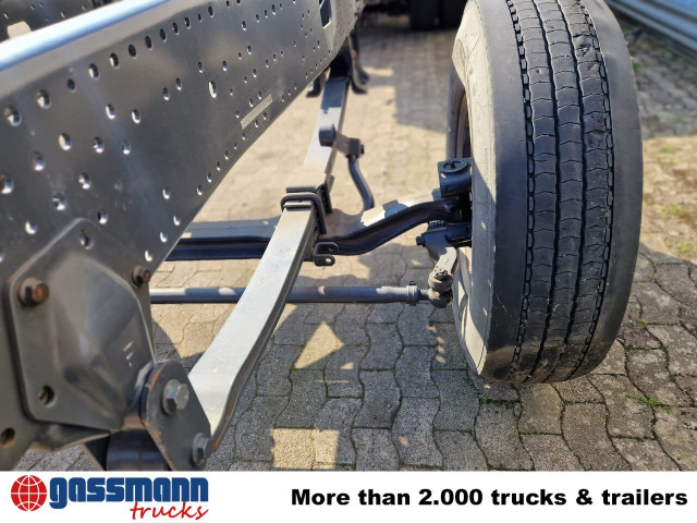 Iveco Trakker AD260T45 6x4, BRANDSCHADEN FAHRERHAUS! - Kabiinišassiiga veoauto: pilt 4 Iveco Trakker AD260T45 6x4, BRANDSCHADEN FAHRERHAUS! - Kabiinišassiiga veoauto: pilt 4