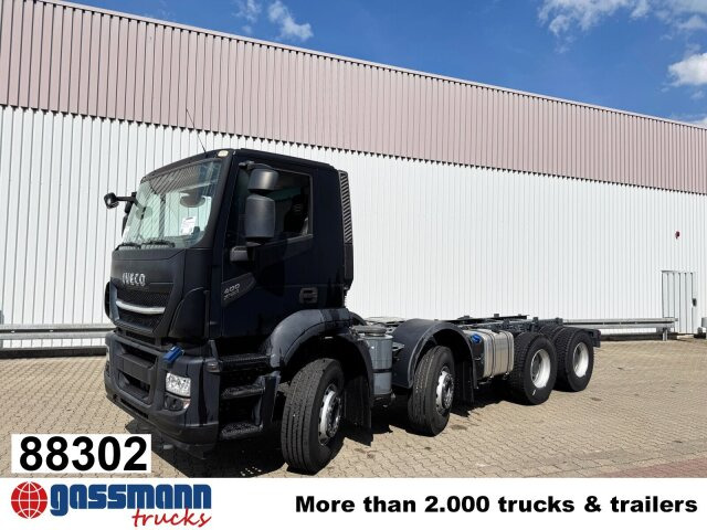 Iveco X-Way AD360X40Z/P 8x4 - Kabiinišassiiga veoauto: pilt 1 Iveco X-Way AD360X40Z/P 8x4 - Kabiinišassiiga veoauto: pilt 1