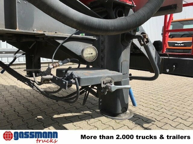 Kässbohrer Kässbohrer SSK 60/10-24 ADR, 60 cbm, - Silo poolhaagis: pilt 4 Kässbohrer Kässbohrer SSK 60/10-24 ADR, 60 cbm, - Silo poolhaagis: pilt 4