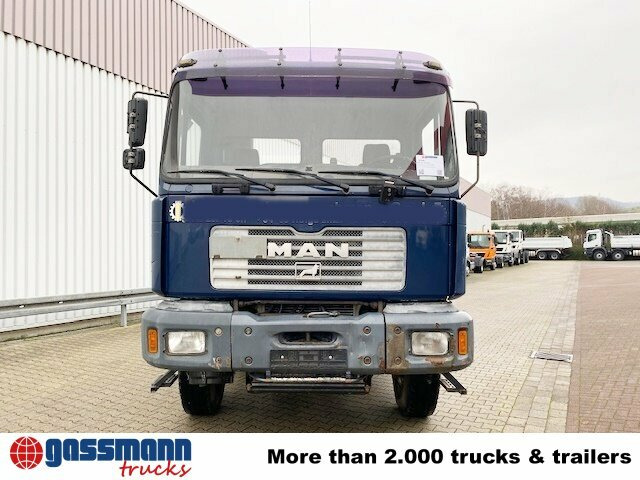 MAN T40 26.364/414 6x4, 6-Zylinder - Kabiinišassiiga veoauto: pilt 4 MAN T40 26.364/414 6x4, 6-Zylinder - Kabiinišassiiga veoauto: pilt 4