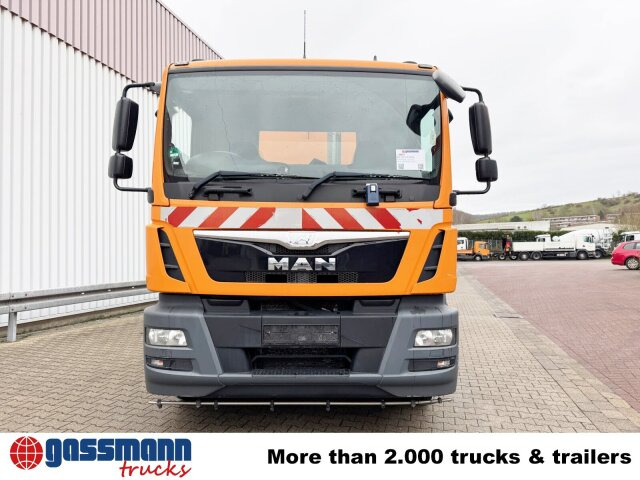 Tänavapühkimismasin MAN TGM 18.250 4X2 BB, Kehrmaschine Brock SL200/2: pilt 9