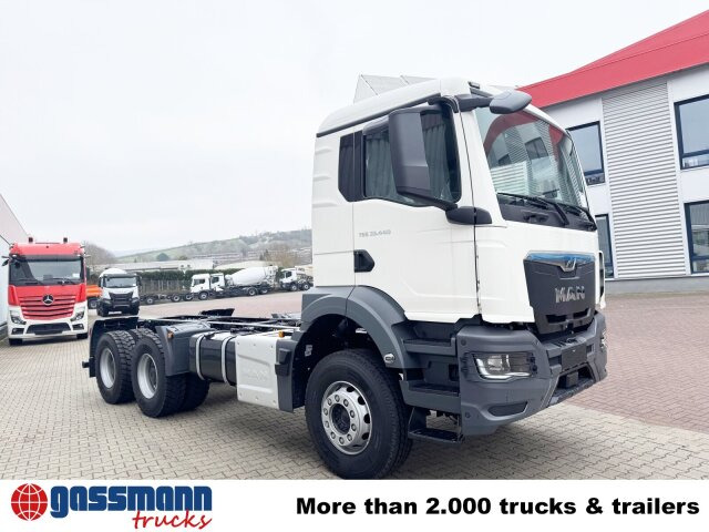 Uus Kabiinišassiiga veoauto MAN TGS 33.440 6x4 BB: pilt 9