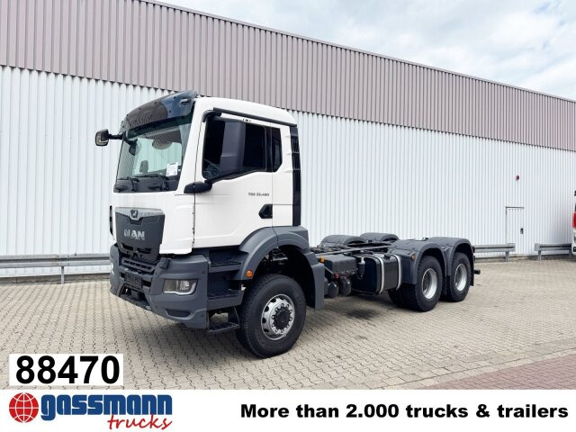 MAN TGS 33.480 6x6 BB CH, Hohe Bauart, Nebenantrieb - Kabiinišassiiga veoauto: pilt 1 MAN TGS 33.480 6x6 BB CH, Hohe Bauart, Nebenantrieb - Kabiinišassiiga veoauto: pilt 1