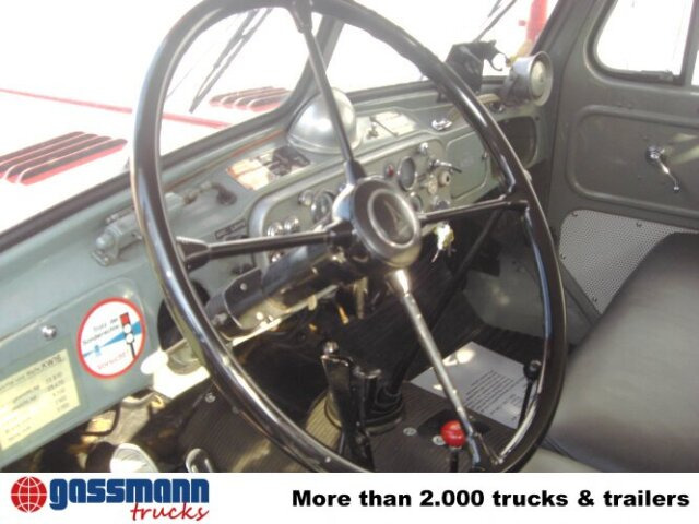 Magirus Deutz Magirus Uranus 250D 22 KW16 - Tuletõrjeauto, Kraanaga veoauto: pilt 2 Magirus Deutz Magirus Uranus 250D 22 KW16 - Tuletõrjeauto, Kraanaga veoauto: pilt 2