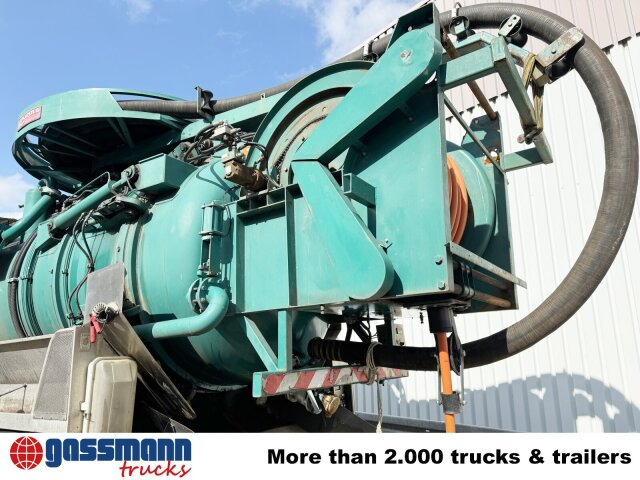 Mercedes-Benz Actros 3348 6x4, V8, Kroll Saug-/Spülwagen ca. - Tänavapühkimismasin: pilt 4 Mercedes-Benz Actros 3348 6x4, V8, Kroll Saug-/Spülwagen ca. - Tänavapühkimismasin: pilt 4