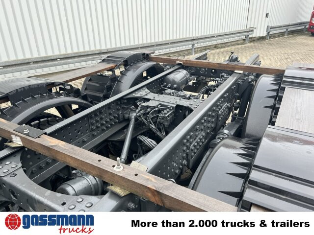 Mercedes-Benz Arocs 3340/46 A 6x6, Grounder - Kabiinišassiiga veoauto: pilt 3 Mercedes-Benz Arocs 3340/46 A 6x6, Grounder - Kabiinišassiiga veoauto: pilt 3