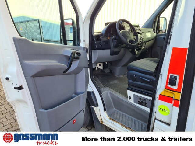 Mercedes-Benz Sprinter 316 KA 4x2, Rettungswagen - Kaubik: pilt 4 Mercedes-Benz Sprinter 316 KA 4x2, Rettungswagen - Kaubik: pilt 4