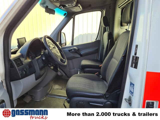 Mercedes-Benz Sprinter 316 KA 4x2, Rettungswagen - Kaubik: pilt 5 Mercedes-Benz Sprinter 316 KA 4x2, Rettungswagen - Kaubik: pilt 5