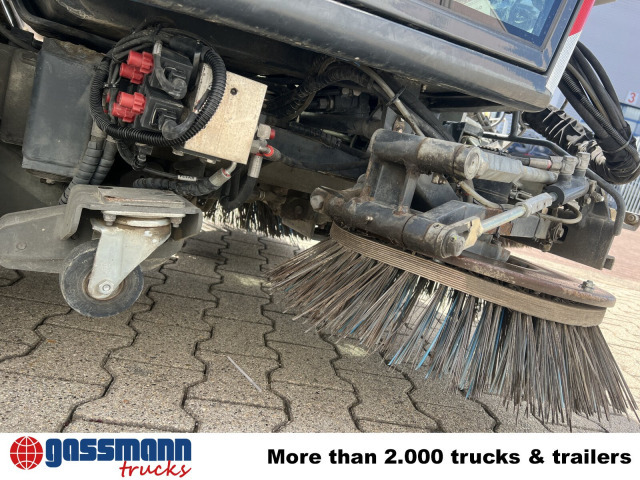 Schmidt Swingo Compact 200 4x2, Kehrmaschine - Tänavapühkimismasin: pilt 3 Schmidt Swingo Compact 200 4x2, Kehrmaschine - Tänavapühkimismasin: pilt 3