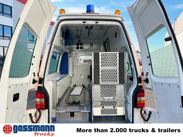 Volkswagen T5 2.5 TDI 4x2, Krankenwagen - Kiirabiauto: pilt 2 Volkswagen T5 2.5 TDI 4x2, Krankenwagen - Kiirabiauto: pilt 2
