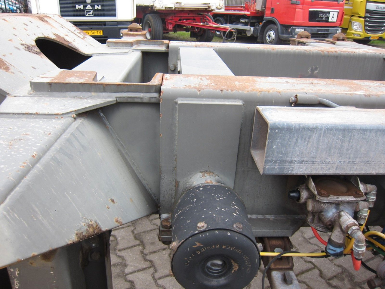 Konteinerveduk/ Tõstukiga poolhaagis Renders Euro 902 Multi All connections 2xExtendable BPW: pilt 8