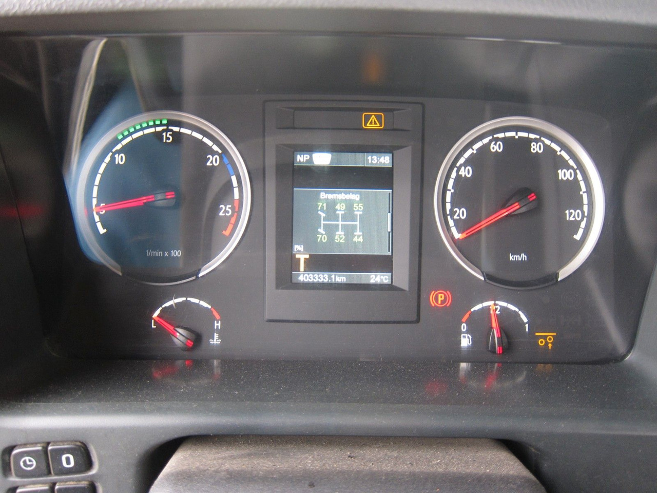 Kallurauto Scania P400 LB 6x2/4 Gergen TAK Retarder Remote/Funk: pilt 15 Kallurauto Scania P400 LB 6x2/4 Gergen TAK Retarder Remote/Funk: pilt 15