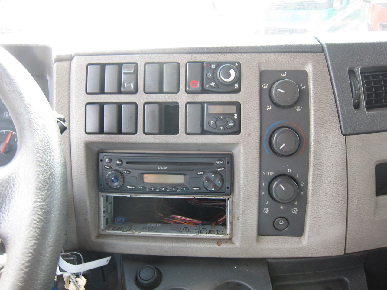 Kasti veoauto Volvo FL 240 12T Koffer KBW Manual: pilt 8