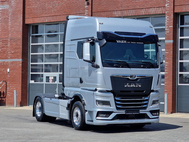 MAN TGX 18.540 GX - New - Retarder - Night clima - Alcoa - Show truck - Ledbar - - Sadulveok: pilt 1 MAN TGX 18.540 GX - New - Retarder - Night clima - Alcoa - Show truck - Ledbar - - Sadulveok: pilt 1