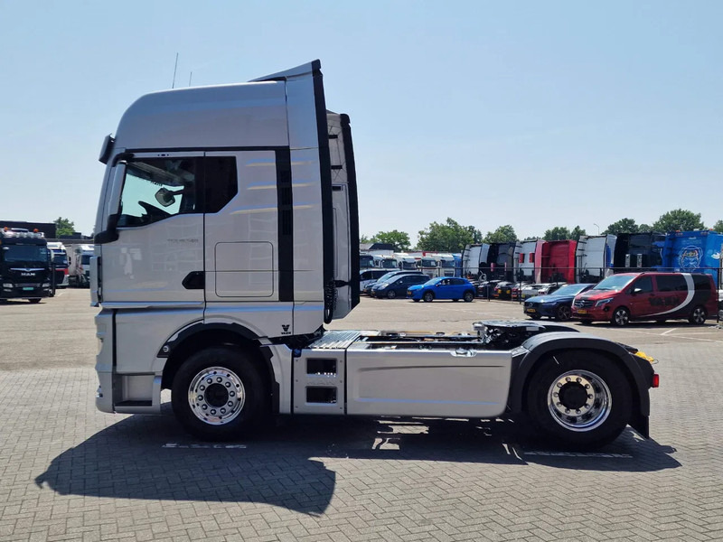 MAN TGX 18.540 GX - New - Retarder - Night clima - Alcoa - Show truck - Ledbar - - Sadulveok: pilt 4 MAN TGX 18.540 GX - New - Retarder - Night clima - Alcoa - Show truck - Ledbar - - Sadulveok: pilt 4