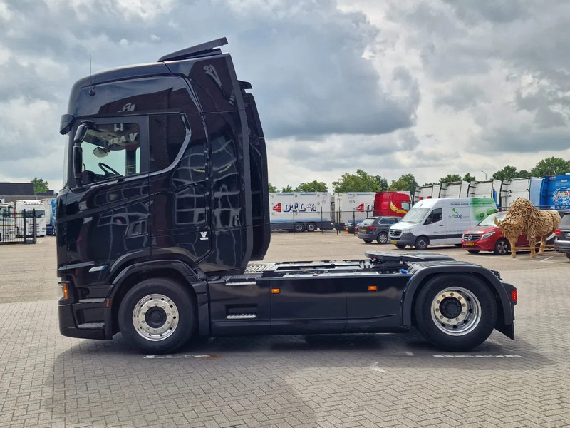 Scania 500S NGS Highline 4x2 - New - Full spec - Retarder - Night clima - Full air - Leather - Sadulveok: pilt 4 Scania 500S NGS Highline 4x2 - New - Full spec - Retarder - Night clima - Full air - Leather - Sadulveok: pilt 4