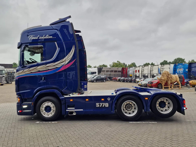 Scania 770S V8 NGS Highline 6x2 - Show truck - Special paint - Custom interior - Retarder - Full air - Night clima - Sadulveok: pilt 4 Scania 770S V8 NGS Highline 6x2 - Show truck - Special paint - Custom interior - Retarder - Full air - Night clima - Sadulveok: pilt 4