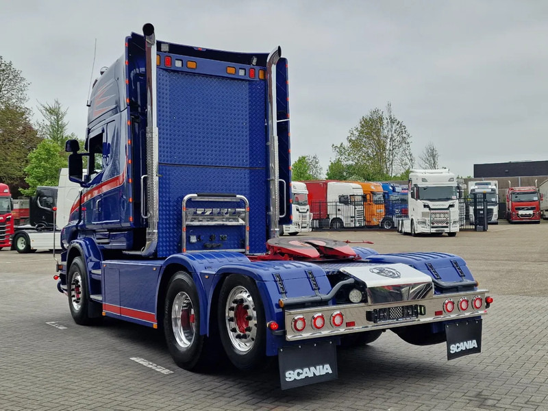 Scania T580 V8 Topline 6x2 - Original Scania Hauber / Torpedo - Manual gearbox - Show truck - Retarder - Sadulveok: pilt 5 Scania T580 V8 Topline 6x2 - Original Scania Hauber / Torpedo - Manual gearbox - Show truck - Retarder - Sadulveok: pilt 5