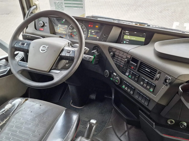 Sadulveok Volvo FH 13.500 Globetrotter 6x2 - PTO/Hydraulic - 3.00 WB - Full air -: pilt 12