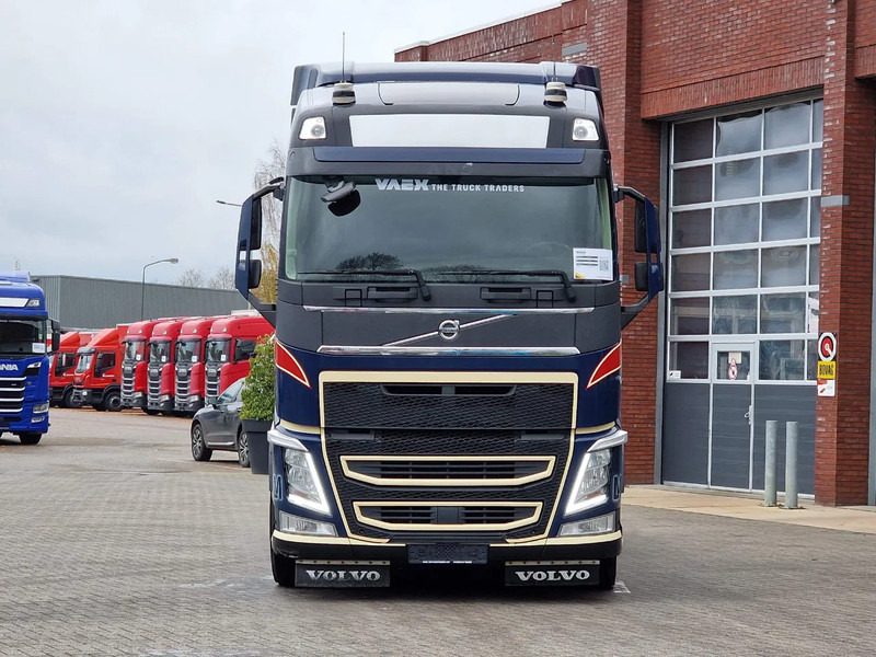 Volvo FH 13.500 Globetrotter 6x2 - PTO/Hydraulic - Full air - Low KM - 3.20 WB - Sadulveok: pilt 2 Volvo FH 13.500 Globetrotter 6x2 - PTO/Hydraulic - Full air - Low KM - 3.20 WB - Sadulveok: pilt 2