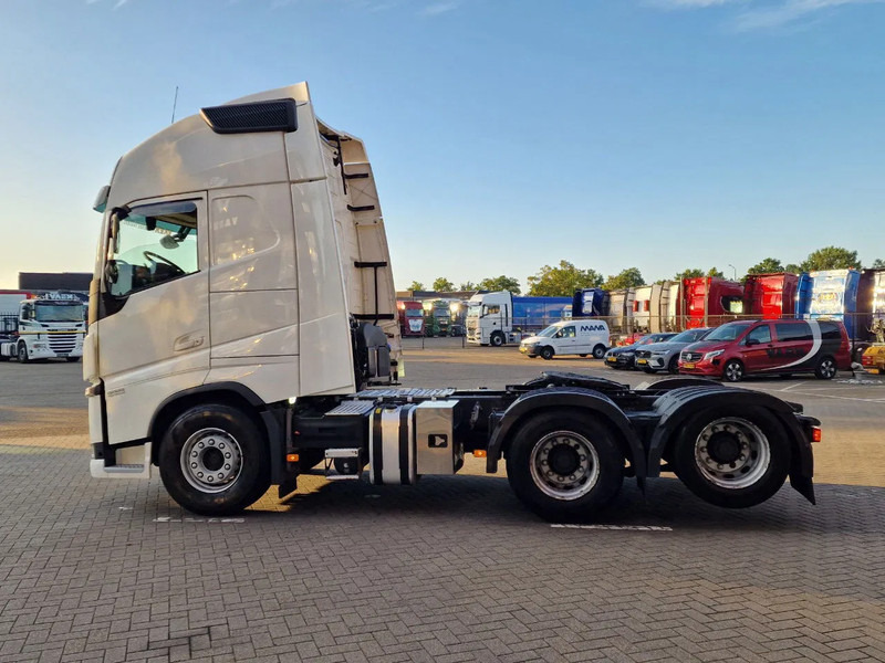 Volvo FH 13.500 Globetrotter XL 6x2 - Full air - 3.20 WB - MA VIN - Low KM - Leather - Sadulveok: pilt 4 Volvo FH 13.500 Globetrotter XL 6x2 - Full air - 3.20 WB - MA VIN - Low KM - Leather - Sadulveok: pilt 4